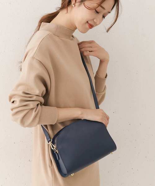 MARCO BIANCHINI(マルコビアンチーニ)の「BIANCHINI ラウンドショルダーバッグ(ショルダーバッグ・レディース・ライトブルー/ベージュ/ネイビー/ピンクベージュ・FREE)」の4枚目の写真