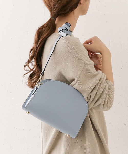 MARCO BIANCHINI(マルコビアンチーニ)の「BIANCHINI ラウンドショルダーバッグ(ショルダーバッグ・レディース・ライトブルー/ベージュ/ネイビー/ピンクベージュ・FREE)」の7枚目の写真