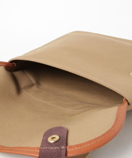 BRADY（ブレディー）の「BRADY / AVON ショルダーバッグ ＜UNISEX＞（ショルダーバッグ・レディース・ベージュ/グリーン・ONE SIZE）」の4枚目の写真