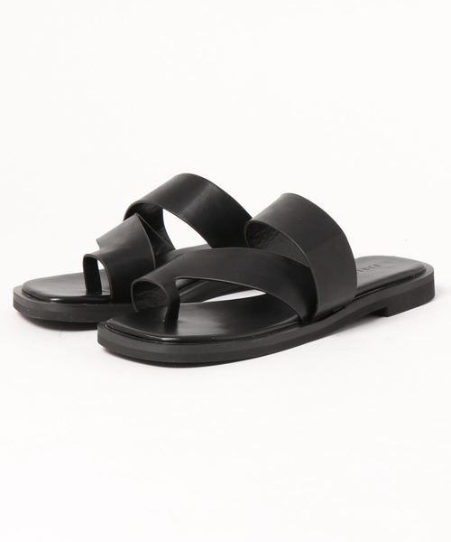 KOBE LETTUCE（コウベレタス）の「スクエアトゥトングフラットサンダル（サンダル・レディース・ホワイト/ブラック/パイソン/ブラウン系その他・LL/S/M/L）」の7枚目の写真