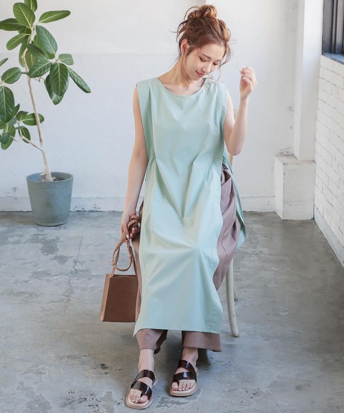 KOBE LETTUCE（コウベレタス）の「スクエアトゥトングフラットサンダル（サンダル・レディース・ホワイト/ブラック/パイソン/ブラウン系その他・LL/S/M/L）」の21枚目の写真