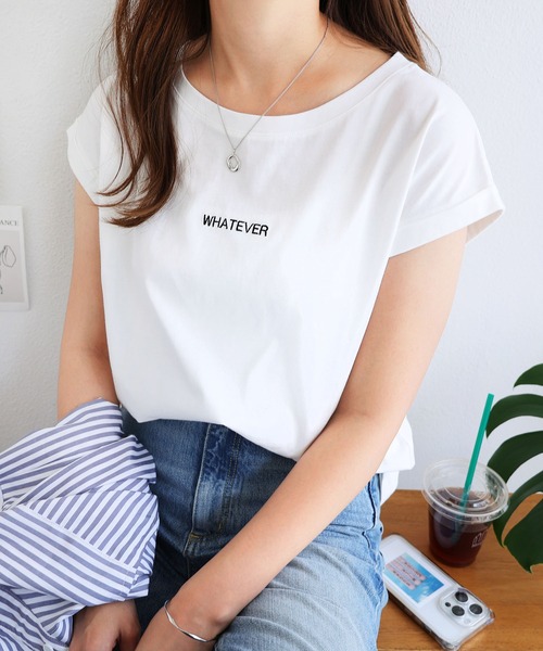 andme(アンドミー)の「WHATEVERエンブロイダリーロゴフレンチスリーブTシャツ(Tシャツ/カットソー・レディース・オフホワイト/ベージュ/ブラウン系その他/ブラック/ミント/パープル・F(M))」の2枚目の写真
