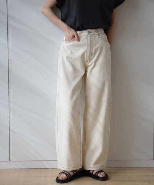 GeeRA(ジーラ)の「ハイウエストストレートワイドデニム(その他パンツ・レディース・ブルー/インディゴブルー/アイボリー・73/58/70/64/61/67)」の17枚目の写真