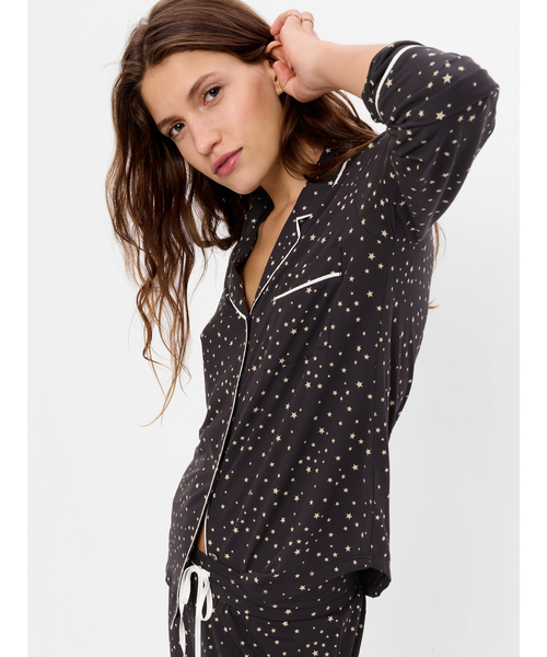 GAP(ギャップ)の「モダール トゥルースリープPJ トップス(ルームウェア/パジャマ・レディース・ブラック/グレー/ブラック系その他/グリーン/ホワイト系その他/ピンク/グレー系その他/ブラック系その他2/ライトピンク/ピンク系その他/ブルー系その他/ネイビー/ライトブルー・L/M/XS/XXS/S)」の5枚目の写真