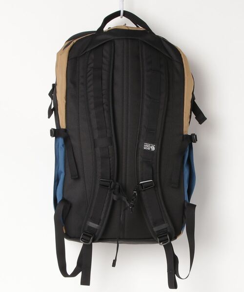 MOUNTAIN HARDWEAR（マウンテンハードウェアー）の「【MOUNTAIN HARDWEAR】タラック30バックパック（バックパック/リュック・メンズ・ブラック/ベージュ/ブルー/ブラック×ブルー・ONE SIZE）」の5枚目の写真