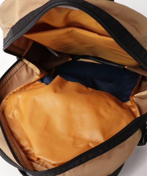 MOUNTAIN HARDWEAR（マウンテンハードウェアー）の「【MOUNTAIN HARDWEAR】タラック30バックパック（バックパック/リュック・メンズ・ブラック/ベージュ/ブルー/ブラック×ブルー・ONE SIZE）」の7枚目の写真