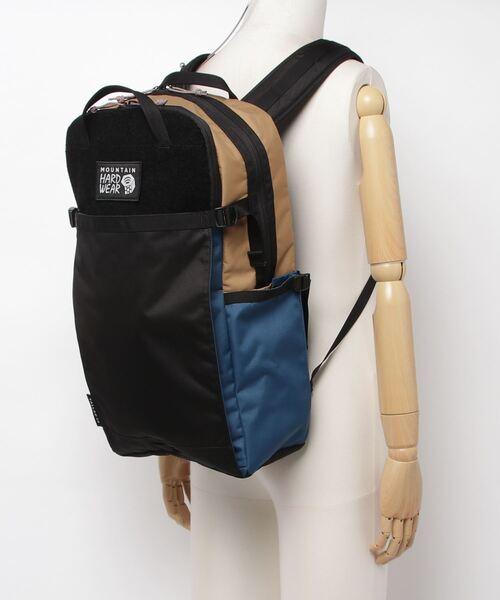 MOUNTAIN HARDWEAR（マウンテンハードウェアー）の「【MOUNTAIN HARDWEAR】タラック30バックパック（バックパック/リュック・メンズ・ブラック/ベージュ/ブルー/ブラック×ブルー・ONE SIZE）」の11枚目の写真