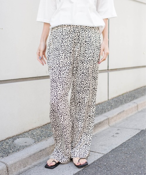 RASVOA（ラスボア）の「パターンルーズパンツ（その他パンツ・レディース・ブラック/ブラウン/ブラック系その他・FREE）」の3枚目の写真