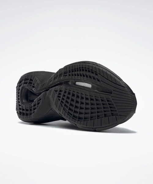 Reebok(リーボック)の「ジグ 3D ストーム ハイドロ / Zig 3D Storm Hydro Shoes(スニーカー・メンズ・ダークグレー/グレー系その他/ブラック×グレー・24.0cm/26.5cm/29.0cm/25.0cm/28.0cm/24.5cm/27.0cm/28.5cm/23.0cm/25.5cm/26.0cm/27.5cm/23.5cm/31cm/29.5cm/30.0cm)」の15枚目の写真