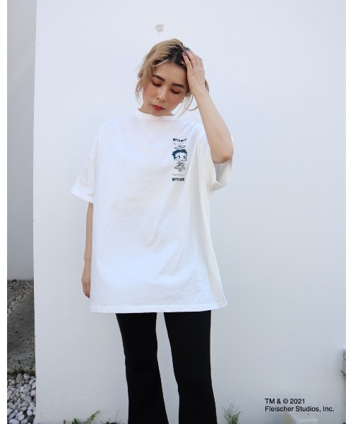 FIG&VIPER（フィグアンドバイパー）の「BETTYコラボROSE BIG-T（Tシャツ/カットソー・レディース・ホワイト/ブラック/グレー/ライトパープル・FREE）」の21枚目の写真