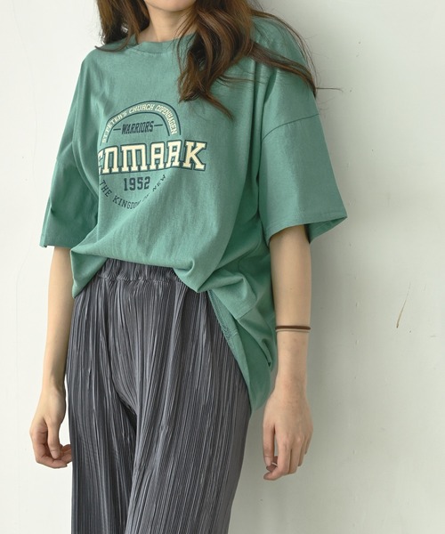 me+em select(ミームセレクト)の「DENMARK サークルカレッジロゴビッグT(Tシャツ/カットソー・レディース・ネイビー/アイボリー/ミント/クリーム・FREE)」の6枚目の写真