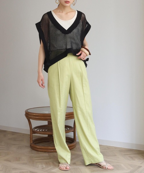 HER CLOSET(ハークローゼット)の「【HERCLOSET】深Vネックショート丈メッシュベスト(ベスト・レディース・ブラック/アイボリー/グレイッシュベージュ・M)」の14枚目の写真