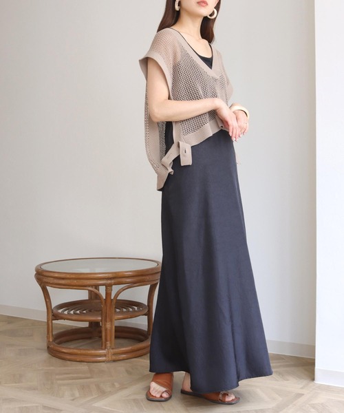 HER CLOSET(ハークローゼット)の「【HERCLOSET】深Vネックショート丈メッシュベスト(ベスト・レディース・ブラック/アイボリー/グレイッシュベージュ・M)」の19枚目の写真