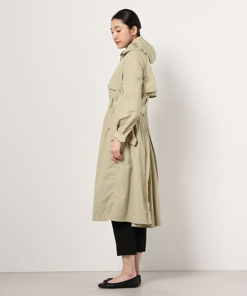 AVIREX（アヴィレックス）の「AVIREX/アヴィレックス　スタンドシェル ロングジャケット　 STAND SHELL LONG JACKET（トレンチコート・レディース・ベージュ/オリーブ・SMALL/MEDIUM）」の4枚目の写真
