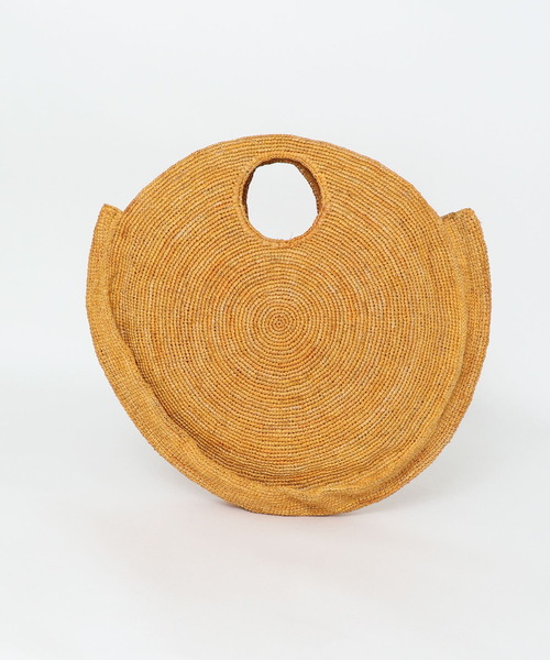 Le Voyage en Panier（ルヴォヤージュアンパニエ）の「LE VOYAGE EN PANIER　Round raffia bag（かごバッグ・レディース・マスタード/ナチュラル・-）」の4枚目の写真