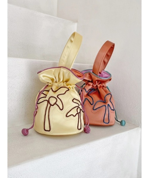 Vicente（ヴィセンテ）の「Mini quilting bag（ハンドバッグ・レディース・イエロー/ブラウン・FREE）」の3枚目の写真