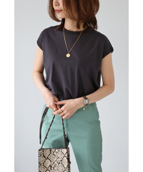 Bonjour Sagan(ボンジュールサガン)の「コットンノースリーブ(Tシャツ/カットソー・レディース・ホワイト/チャコールグレー/ブラック/グレイッシュベージュ・FREE)」の1枚目の写真