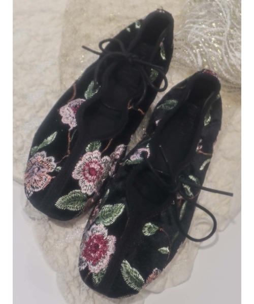 セール シューズ Flower刺繍リボンフラットシューズ その他シューズ Merry Merry Jenny メリージェニー のファッション