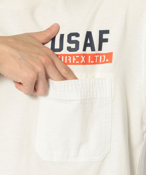 AVIREX（アヴィレックス）の「フェードウォッシュ ポケットTシャツ/S/S FADE WASH POCKET T-SHIRT/アヴィレックス/AVIREX（Tシャツ/カットソー・メンズ・ネイビー/オフホワイト/ブラック/カモフラージュ・XX-LARGE/X-LARGE/LARGE/MEDIUM）」の11枚目の写真