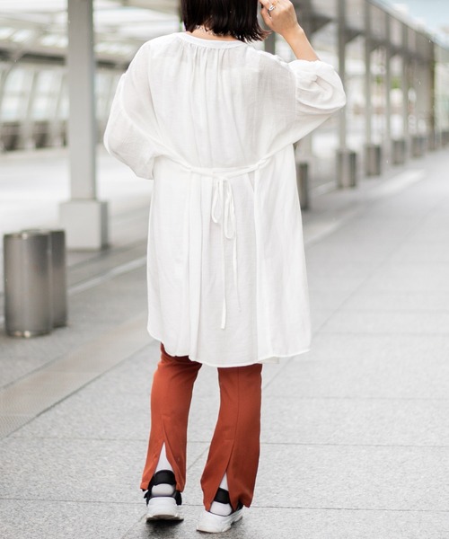 PairPair（ペアペア）の「シアーチュニックシャツ（シャツ/ブラウス・レディース・オフホワイト/ライトグリーン・FREE）」の10枚目の写真