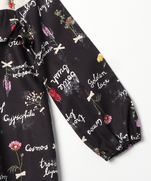 trois lapins kp(トロワラパンケーピー)の「フラワー&ロゴ オリジナルプリントのチュニック(140-150cm)(チュニック・キッズ・ブラック・150cm/140cm)」の3枚目の写真