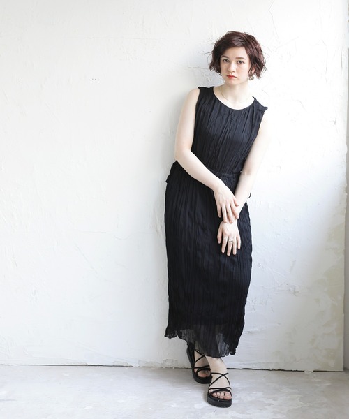 ENNEA（エンネア）の「【手洗いできる】サイドリボン・シフォン楊柳シワ加工カラーワンピース（ワンピース・レディース・ブラック/オレンジ/アイボリー/ライトグリーン・38）」の10枚目の写真