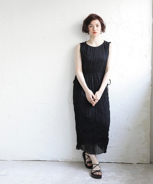 ENNEA（エンネア）の「【手洗いできる】サイドリボン・シフォン楊柳シワ加工カラーワンピース（ワンピース・レディース・ブラック/オレンジ/アイボリー/ライトグリーン・38）」の15枚目の写真