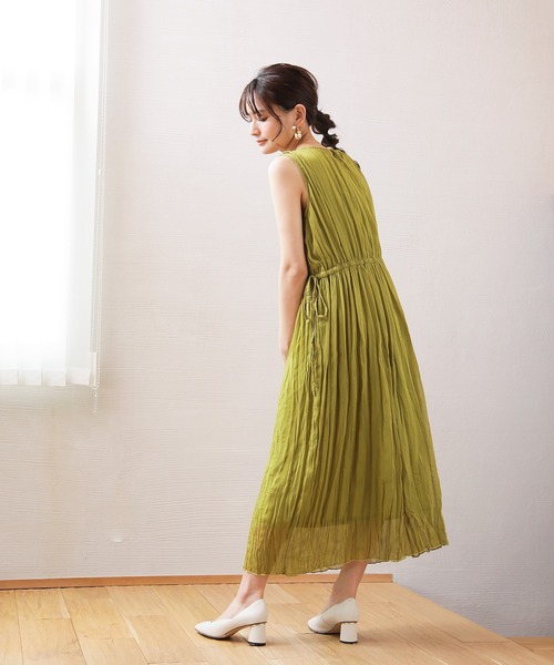 ENNEA（エンネア）の「【手洗いできる】サイドリボン・シフォン楊柳シワ加工カラーワンピース（ワンピース・レディース・ブラック/オレンジ/アイボリー/ライトグリーン・38）」の12枚目の写真