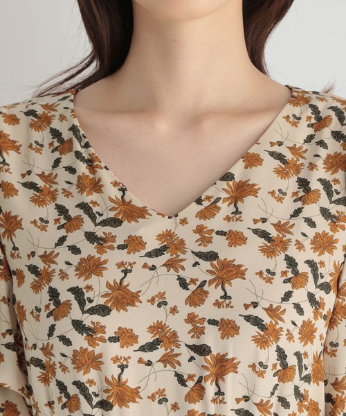 Andemiu(アンデミュウ)の「ヴィンテージフラワーワンピース216846(ワンピース・レディース・ブラック/オフホワイト・FREE)」の16枚目の写真