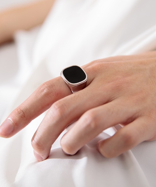 Adoon plain（アドーンプレーン）の「【Adoon plain】Silver925 スクエアリング（リング・メンズ・ライトグレー・FREE）」の2枚目の写真