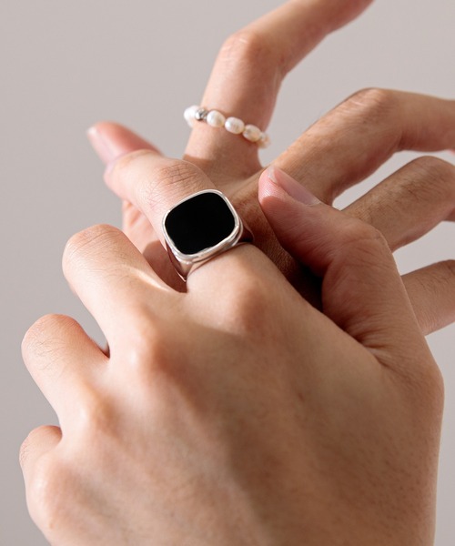 Adoon plain（アドーンプレーン）の「【Adoon plain】Silver925 スクエアリング（リング・メンズ・ライトグレー・FREE）」の9枚目の写真