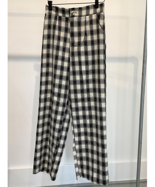 ulu(ウル)の「Check design straight wide pants(その他パンツ・レディース・ブラック/グリーン・FREE)」の16枚目の写真