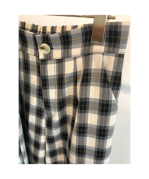 ulu(ウル)の「Check design straight wide pants(その他パンツ・レディース・ブラック/グリーン・FREE)」の17枚目の写真