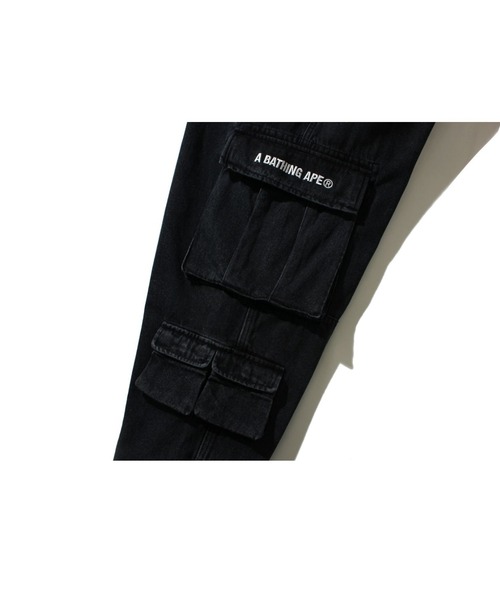 A BATHING APE(アベイシングエイプ)の「MULTI POCKET LOOSE FIT CARGO DENIM PANTS M(デニムパンツ・メンズ・ブラック/インディゴブルー・SMALL/LARGE/MEDIUM/X-LARGE)」の11枚目の写真