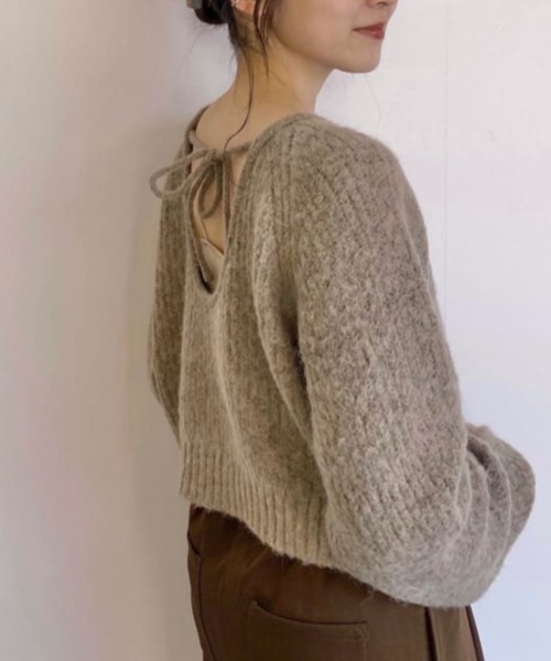 Kastane（カスタネ）の「BACK開きモヘアライクニット（ニット/セーター・レディース・モカ/ライトベージュ/スカイブルー・FREE）」の2枚目の写真