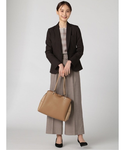 m.f.editorial(エムエフエディトリアル)の「アレキサンダージュリアンレディース/ALEXANDER JULIAN:Women シャークスキン セットアップ 1ボタンテーラージャケット(セットアップパンツ・スカートございます)(スーツジャケット・レディース・ダークウッド・X-LARGE/MEDIUM/LARGE/S)」の8枚目の写真