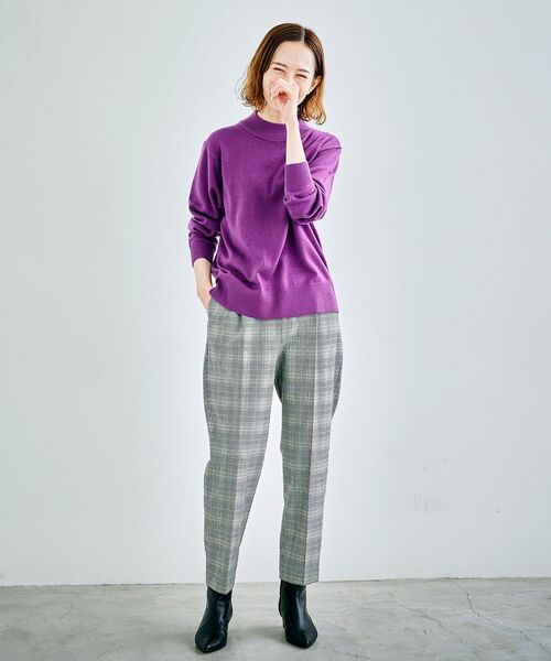 le.coeur blanc（ルクールブラン）の「コスミカルウォームタックテーパードパンツ（その他パンツ・レディース・ブラック/オフホワイト/ボルドー/ブラック系その他・40/38/36/34）」の13枚目の写真