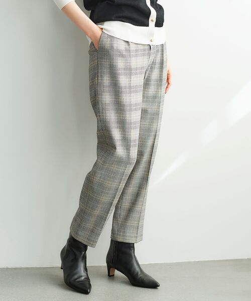 le.coeur blanc（ルクールブラン）の「コスミカルウォームタックテーパードパンツ（その他パンツ・レディース・ブラック/オフホワイト/ボルドー/ブラック系その他・40/38/36/34）」の15枚目の写真