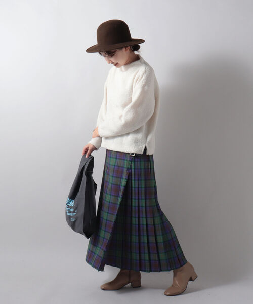 FREDY&GLOSTER（フレディアンドグロスター）の「【GLEN FYNE/グレンファイン】ラッププリーツキルトスカート（スカート・レディース・ブルー系その他4/パープル系その他5・38）」の14枚目の写真