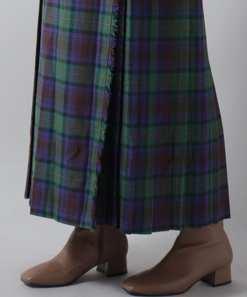 FREDY&GLOSTER（フレディアンドグロスター）の「【GLEN FYNE/グレンファイン】ラッププリーツキルトスカート（スカート・レディース・ブルー系その他4/パープル系その他5・38）」の18枚目の写真