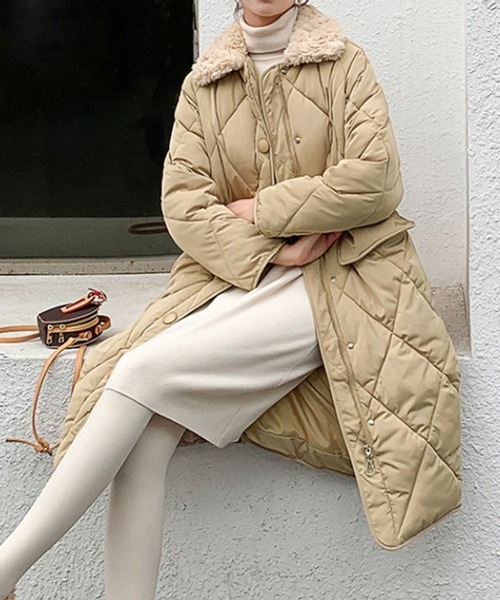 新品✨ シャルレ 着心地フィットキルトコート Mサイズ ベージュ 軽量 防寒 新品✨ シャルレ 着心地フィットキルトコート Mサイズ ベージュ 軽量 防寒