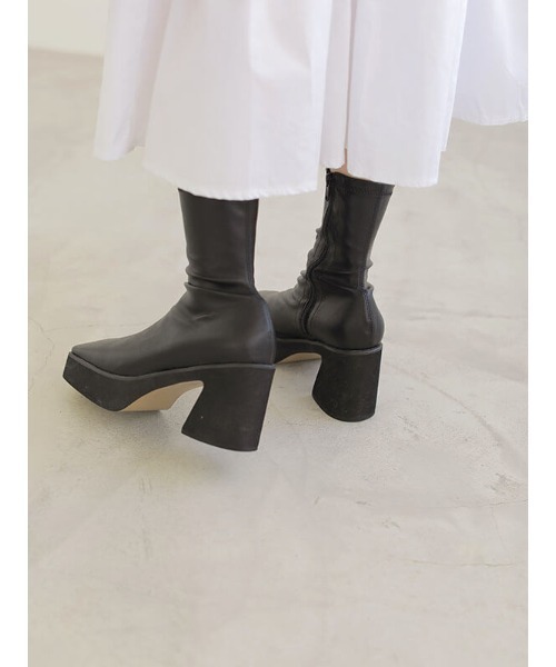 ACYM（アシーム）の「Betty platform socks ブーツ（ブーツ・レディース・ブラック・SMALL/MEDIUM/LARGE）」の6枚目の写真