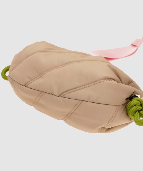 GANNI（ガニー）の「Quilted Recycled Tech Small Duffle Bag