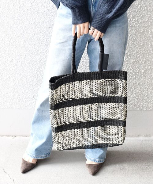 The Bagmati(ザバグマティ)の「The Bagmati:マルチカラーバッグ◆(トートバッグ・レディース・ブラック/ネイビー/ピンク・ONE SIZE)」の17枚目の写真