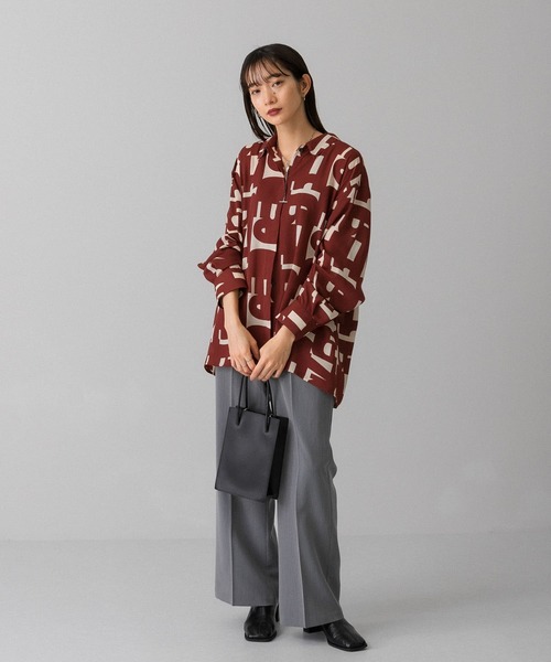 KBF(ケイビーエフ)の「ジオメトリックプリントシャツ(シャツ/ブラウス・レディース・ブラック/ネイビー/ボルドー・ONE)」の7枚目の写真