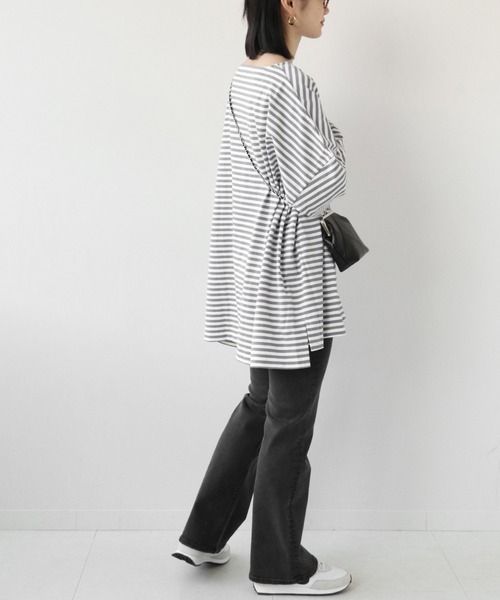 wiffle（ウィッフル）の「《追加》別注【WIFFLE/ウィッフル】*RELUME BIG BORDER TEE：ボーダーTシャツ◆（Tシャツ/カットソー・レディース・ブラック/ベージュ/グレー/サックスブルー/グリーン・FREE）」の19枚目の写真