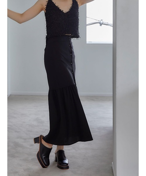 Ayla(アイラ)の「tiered slit skirt(スカート・レディース・ブラック・FREE)」の4枚目の写真