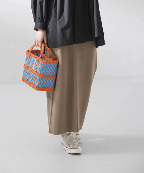 UR Lab.(アーバンリサーチラボ)の「ポンチロングタイトスカート(スカート・レディース・ブラック/ベージュ/レッド/グリーン/ロイヤルブルー・FREE)」の16枚目の写真