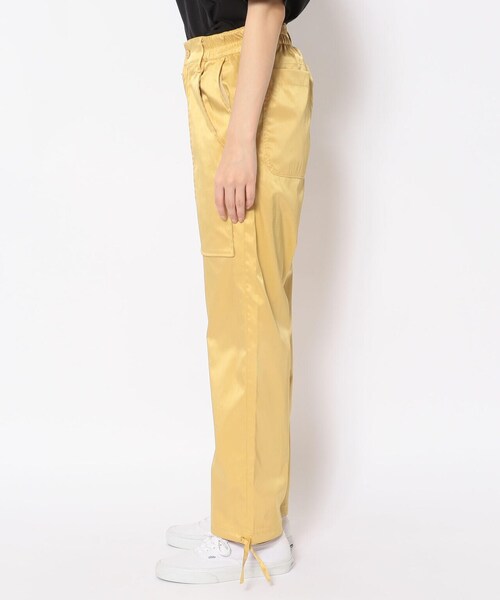 AVIREX（アヴィレックス）の「【Women's】ヴィンテージサテン ストレッチ パンツ/VINTAGE SATIN STRETCH PANT/アヴィレックス/AVIREX（その他パンツ・レディース・ベビーピンク/アイボリー/マスタード・SMALL/MEDIUM）」の3枚目の写真