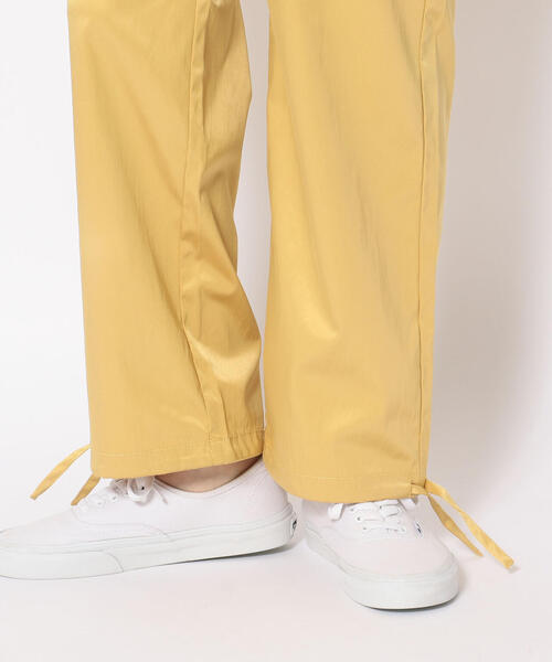 AVIREX（アヴィレックス）の「【Women's】ヴィンテージサテン ストレッチ パンツ/VINTAGE SATIN STRETCH PANT/アヴィレックス/AVIREX（その他パンツ・レディース・ベビーピンク/アイボリー/マスタード・SMALL/MEDIUM）」の12枚目の写真